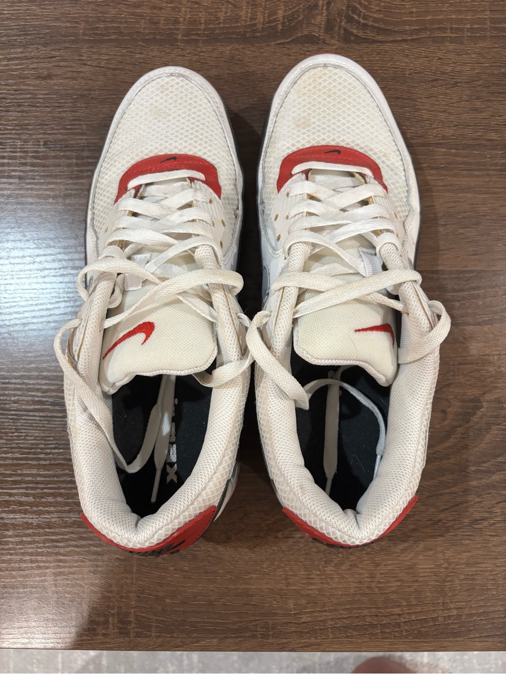 Nike Air Max White and Red Low-Top Sneakers